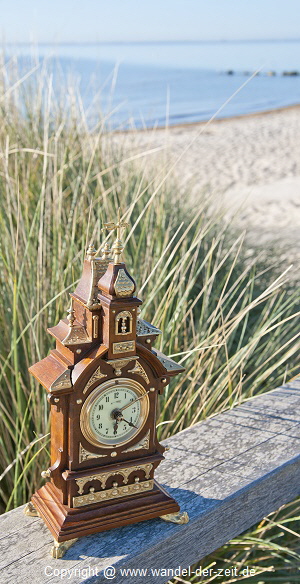 Lenzkirch Kathedralen Wecker mit Konsole 10