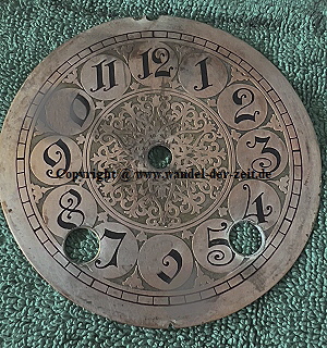 Lenzkirch Zifferblatt Rokoko Pendule unrestauriert Lenzkirch Zifferblatt Rokoko Pendule unrestauriert